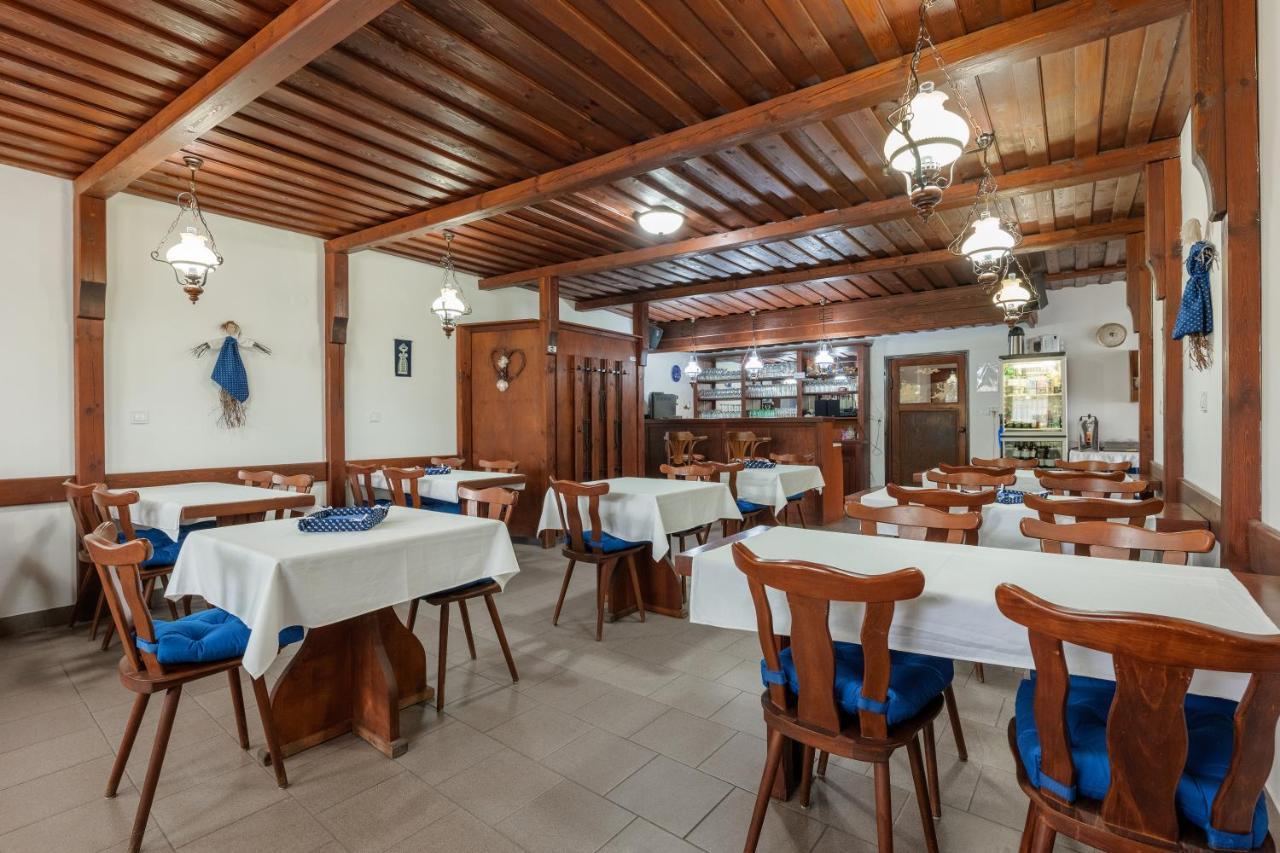 Penzion Posada Podivin Bagian luar foto